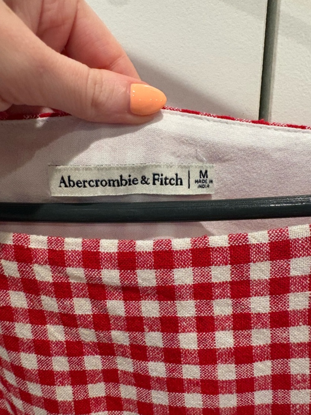 NWOT Abercrombie Red and White Gingham Tie-Side Sleeveless Top - Picture 5 of 6